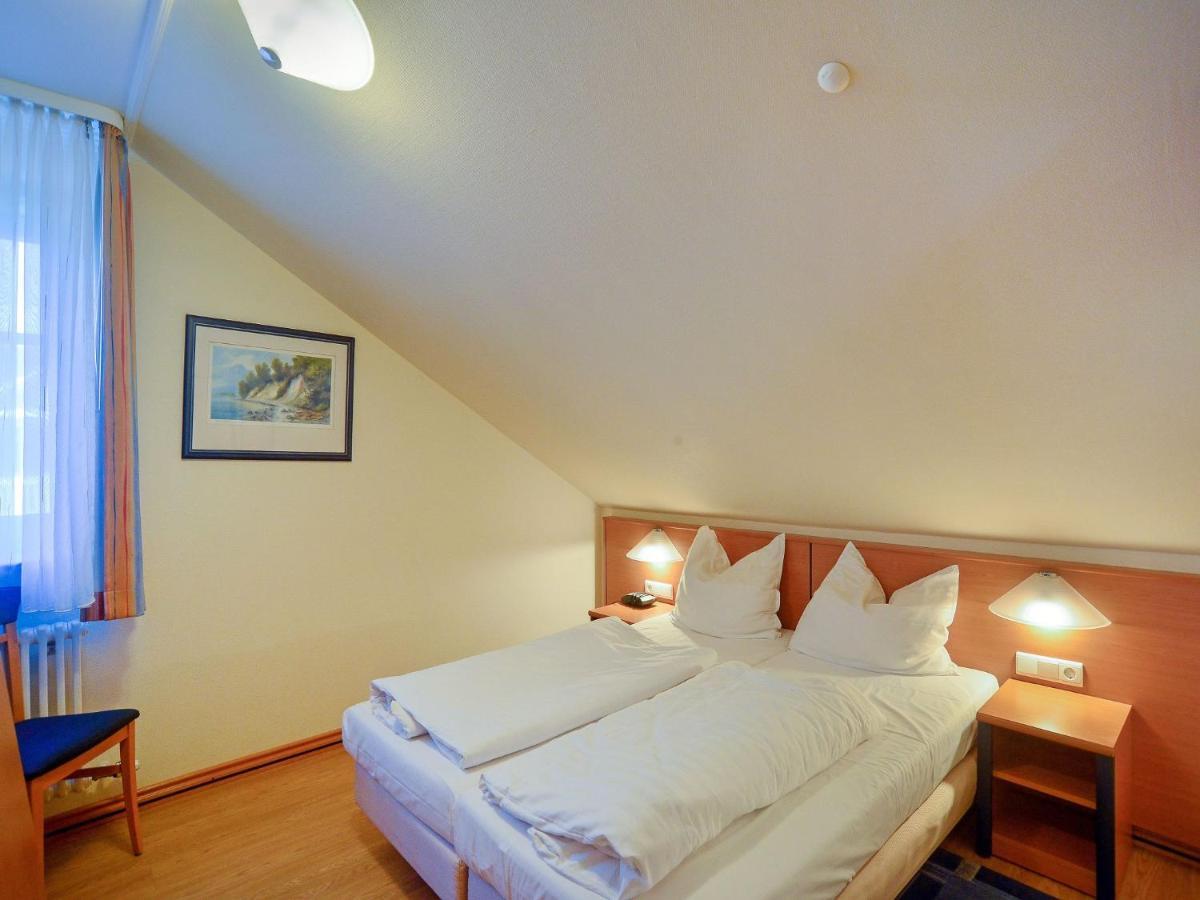 Apartment Komfort Mit 1 Schlafzimmer Und Balkon Im Dachgeschoss 293 *